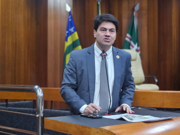 Câmara de Goiânia aprova lei que obriga energia solar e reúso em prédios públicos