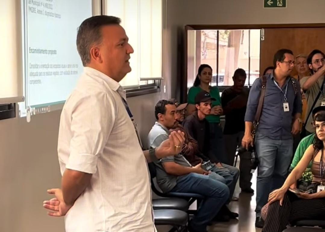 Secretaria de Serviços Urbanos reúne por descarte de resíduos