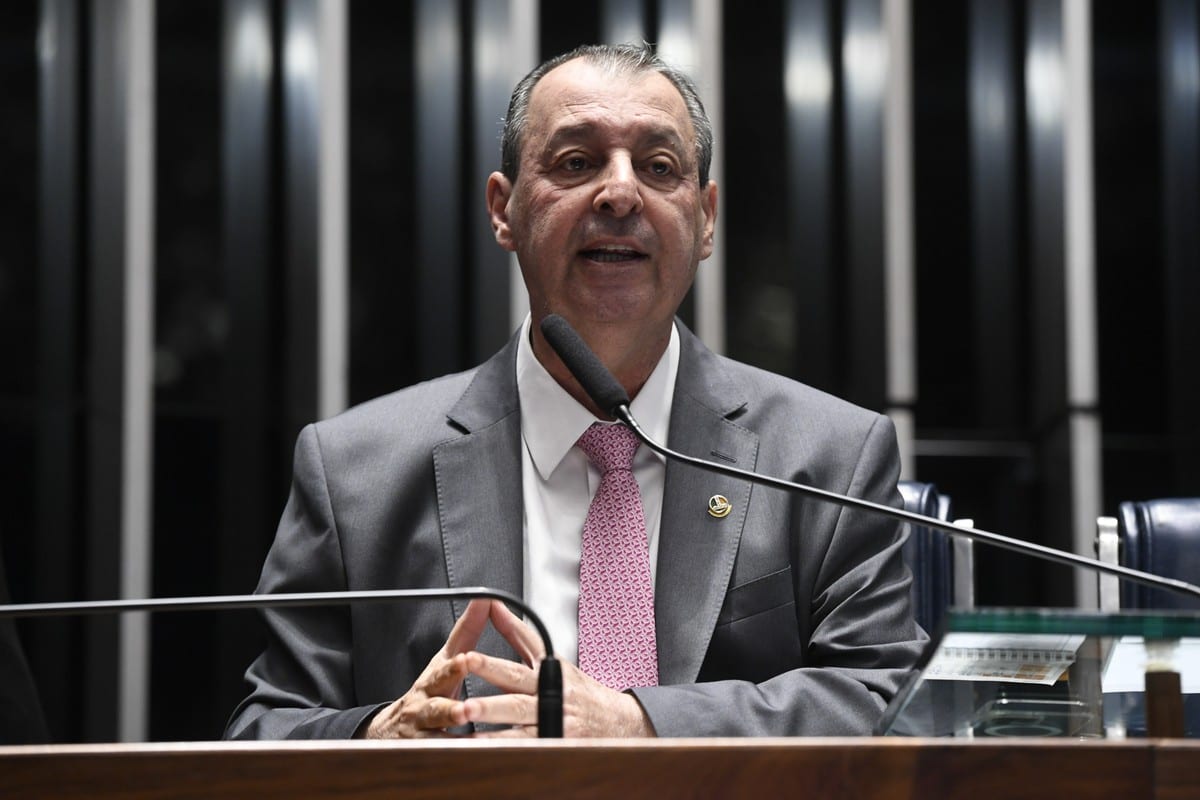 Qual é o número de Omar Aziz, candidato ao governo do Amazonas em 2026?
