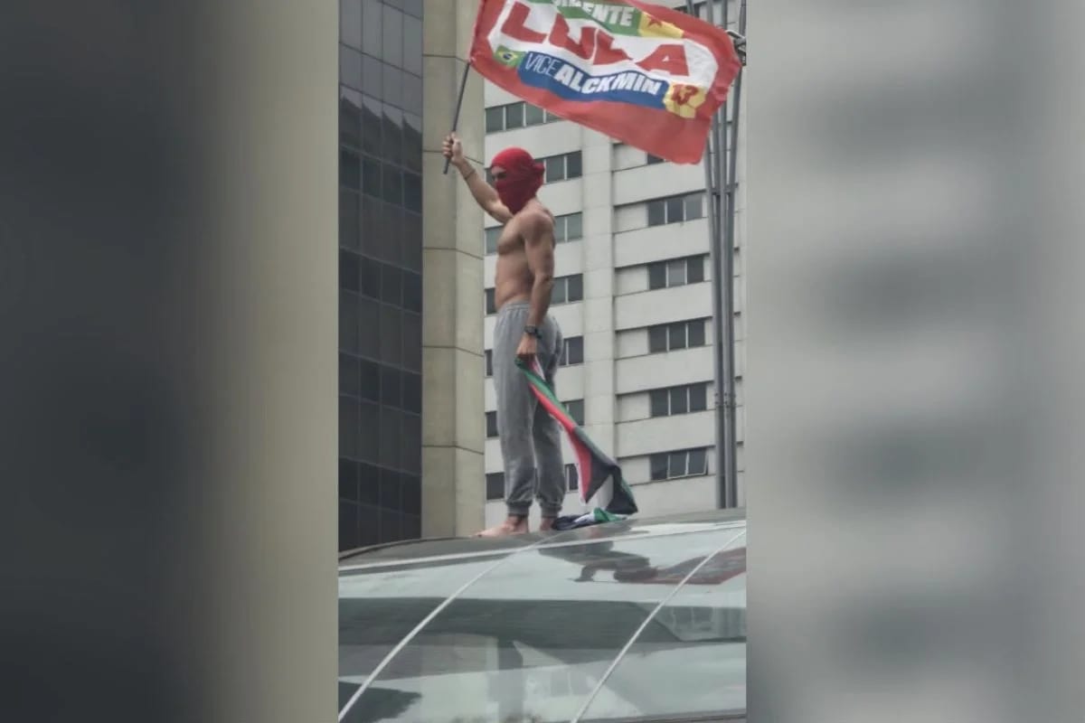 "Gostoso da Paulista": estudantes fazem concurso para eleger sósia na UFMG