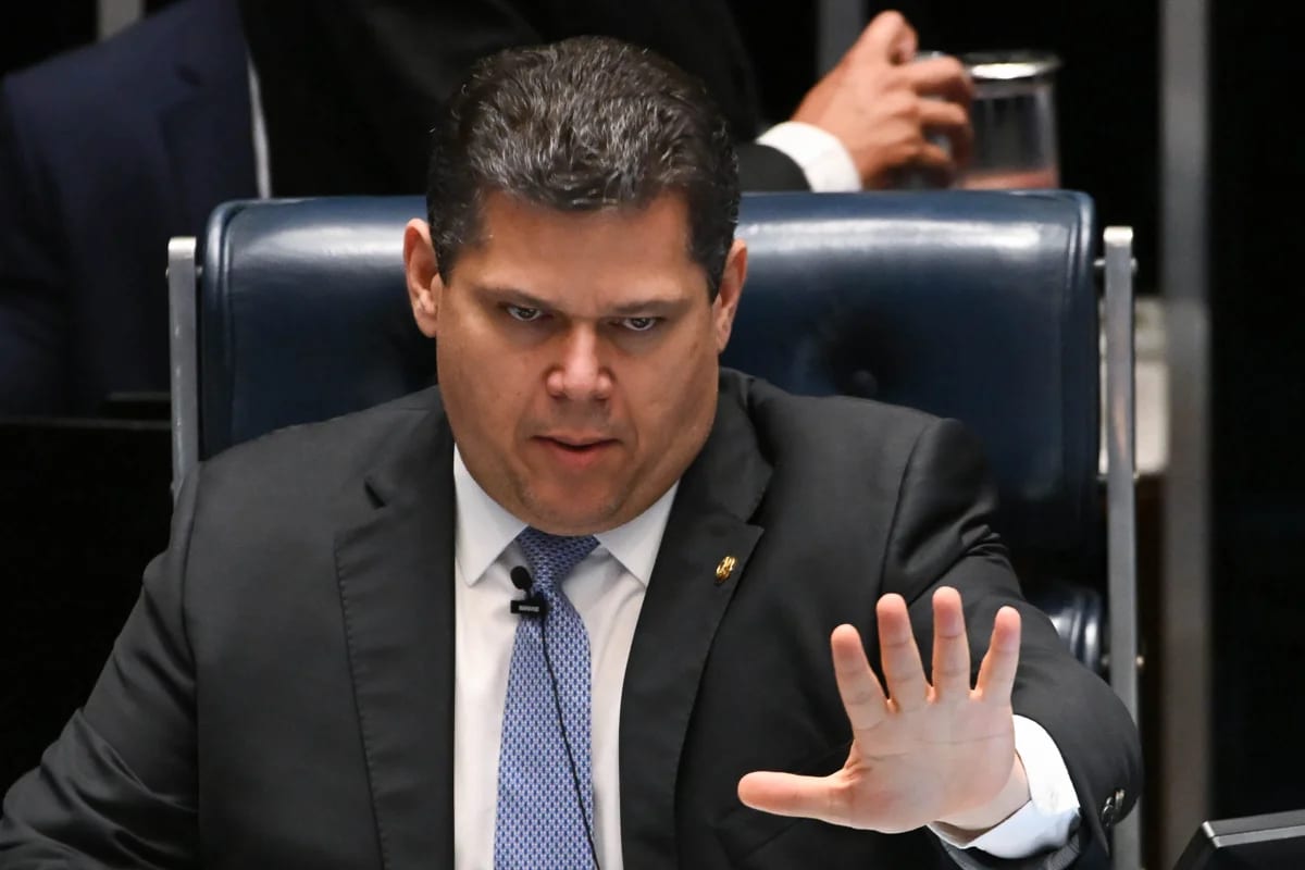 Com impasse sobre maioridade, Alcolumbre retira PEC da Segurança da pauta