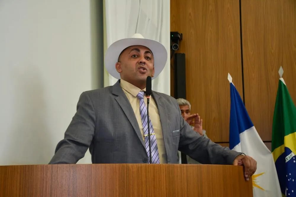 Vereador Dian Carlos pede pavimentação do Jardim Bela Vista
