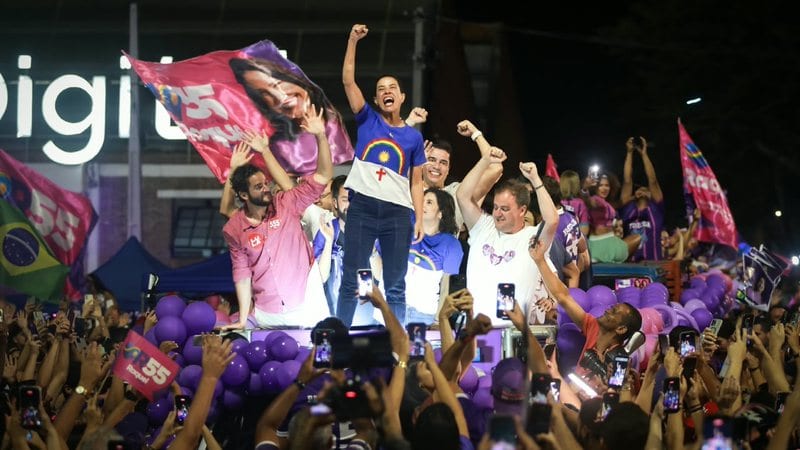 Raquel Lyra encerra campanha com carreatas e ato em Caruaru na véspera da eleição