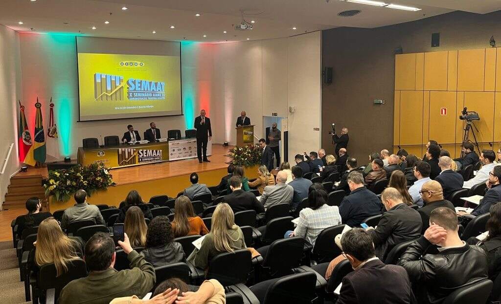 Seminário em Porto Alegre debate impactos da Reforma Tributária nos municípios