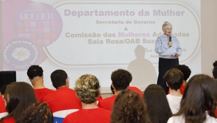 Palestras sobre violência contra a mulher alcançam mais de 700 alunos do Sesi