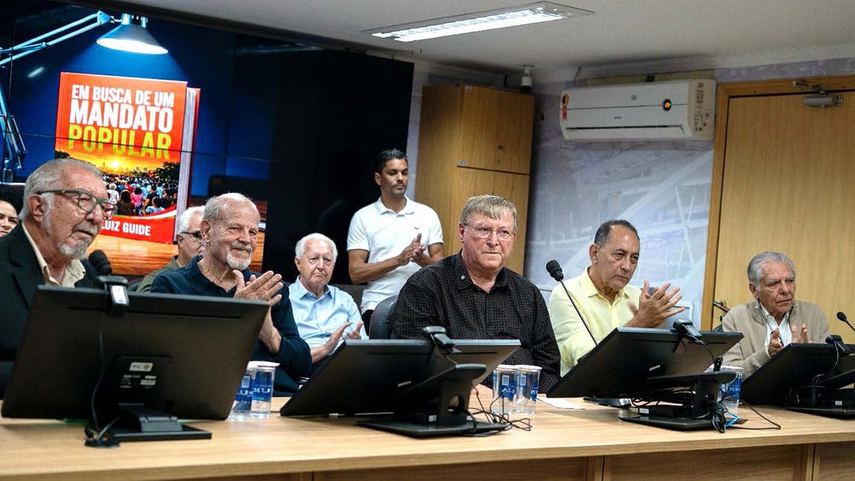 Professor Mário Luiz Guide lança livro sobre quase 40 anos de política em Osasco