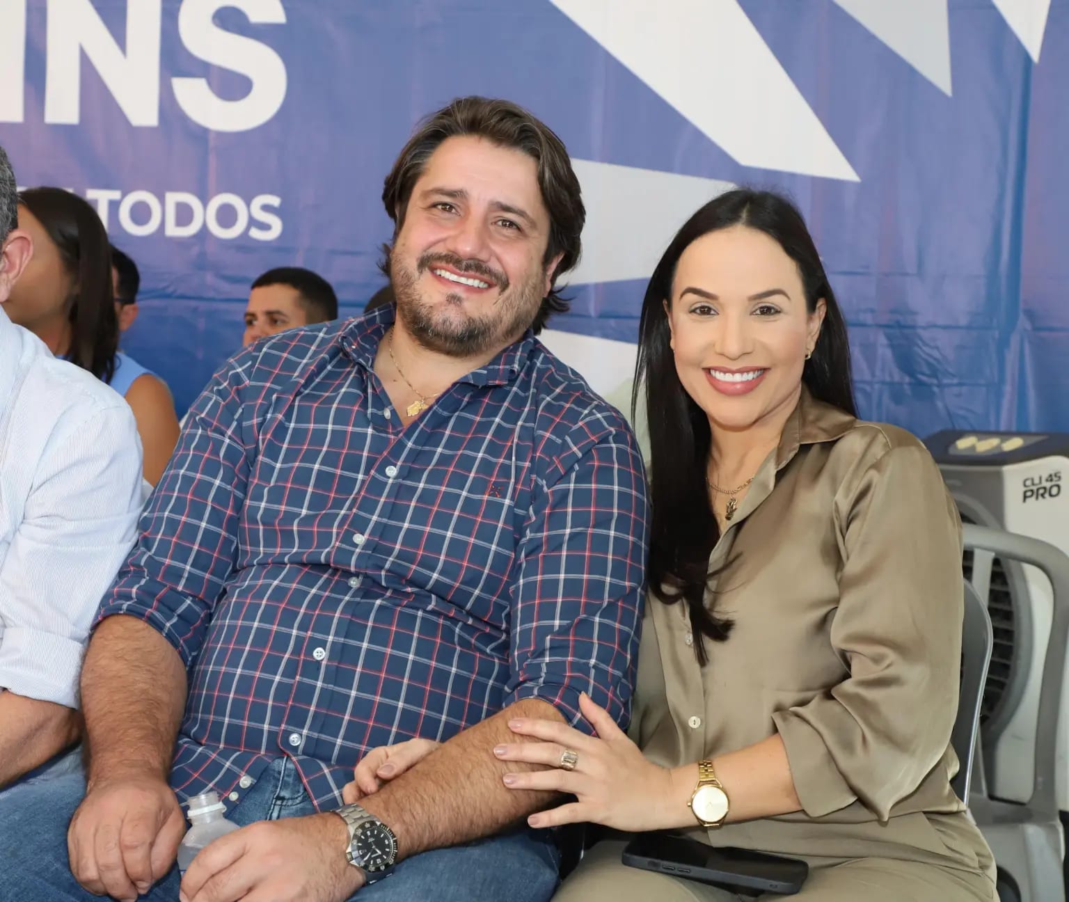 Casados, Eduardo Fortes e Kátia Chaves são eleitos e vão dividir bancada na Aleto