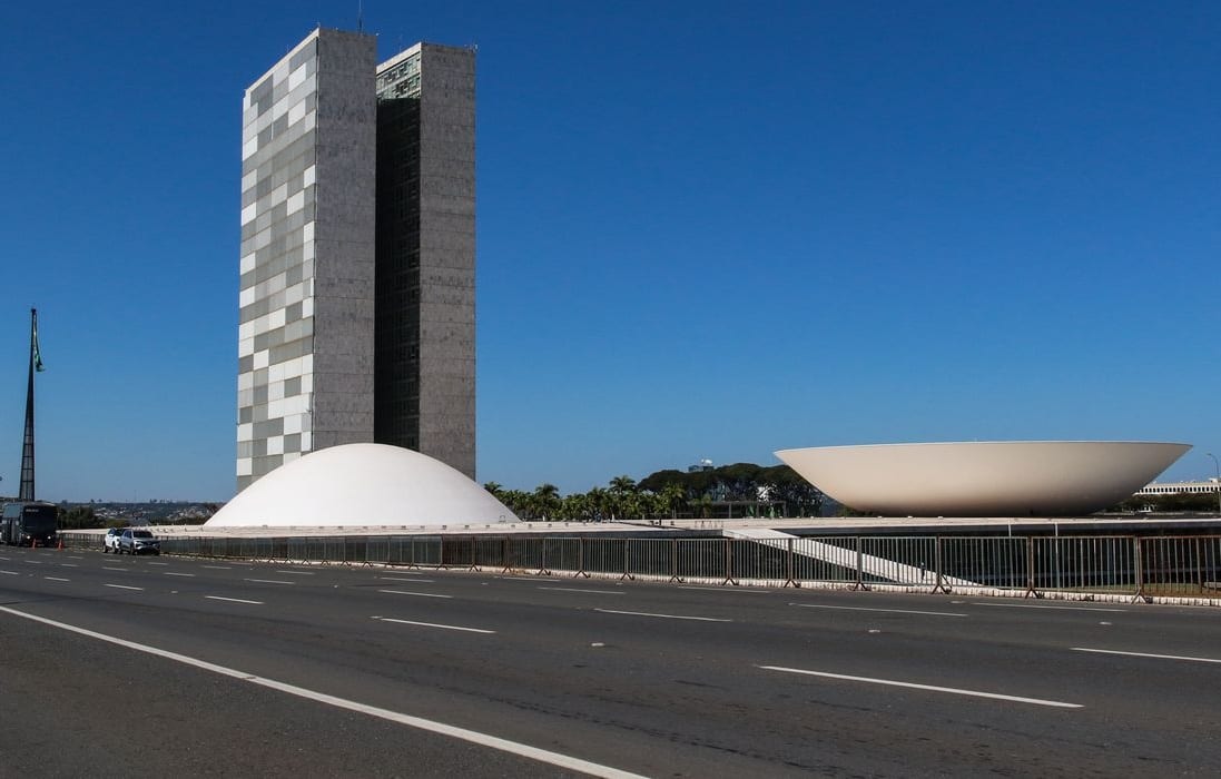 Votação da MP que zera “taxa das blusinhas” é adiada para terça-feira (1/9)