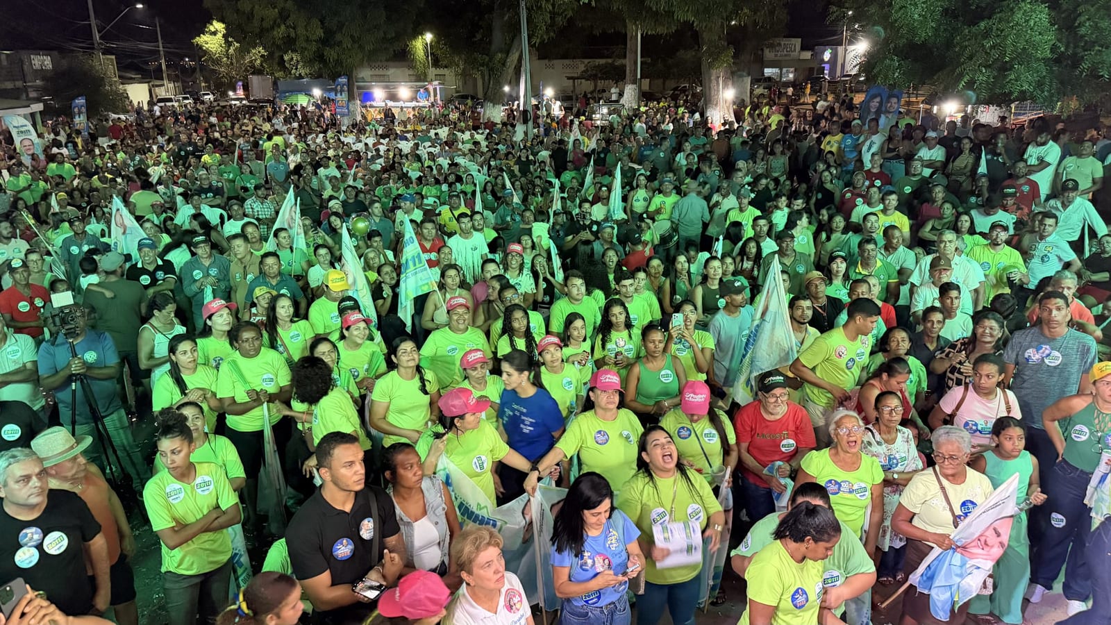 Paulinho do Bonifácio reúne multidão em comício em Tocantinópolis