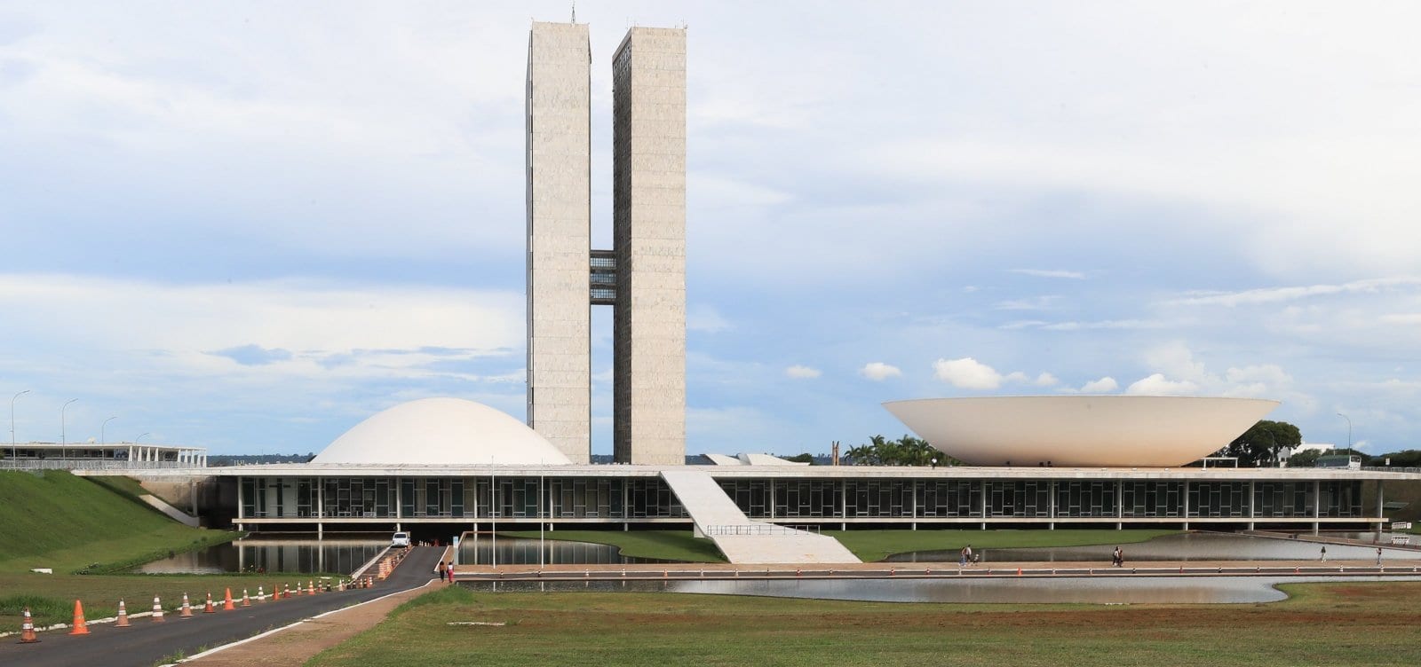 Brasília quente: Congresso terá semana decisiva com votação do fim da escala 6×1 e da ‘taxa das blusinhas’