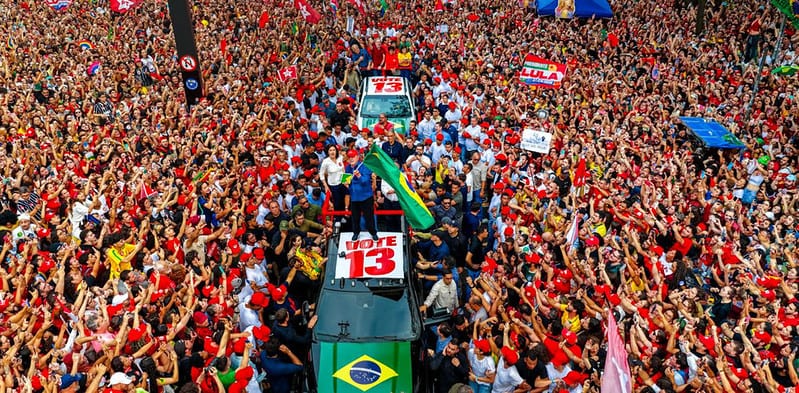Nunca duvide do povo brasileiro