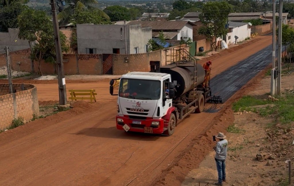 Prefeitura inicia pavimentação no bairro Liberdade