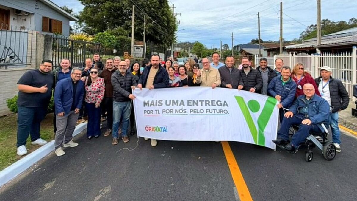 Rua recebe obra de pavimentação com drenagem e iluminação de LED em Gravataí