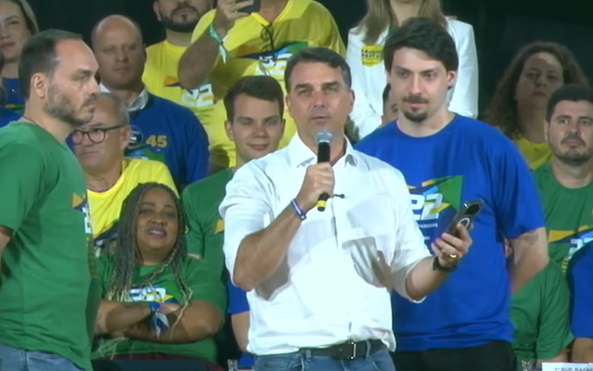 Bolsonaro tem discurso exibido em convenção do PL em SC