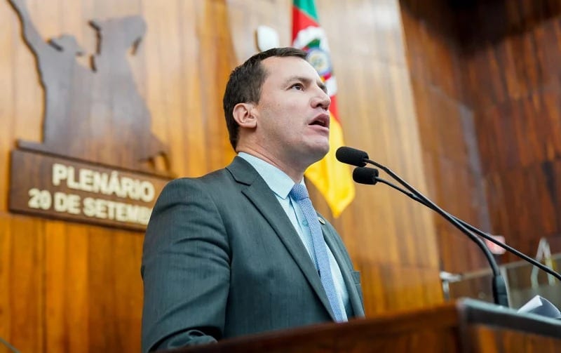 Zucco convida deputado Capitão Martim para assumir a Secretaria da Defesa Civil