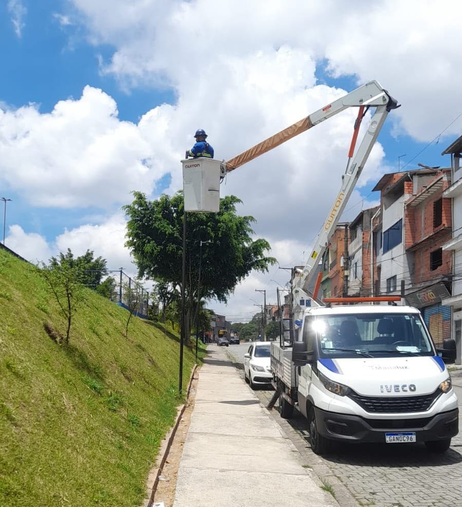 Mauá atende quase 100% das solicitações de iluminação pública e registra 8,2 mil chamados