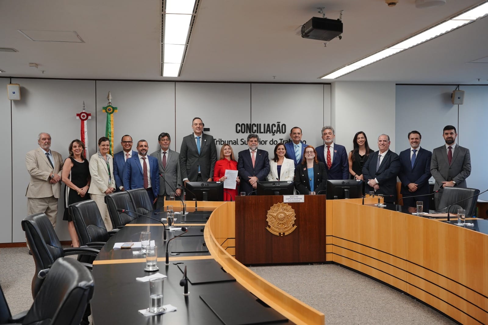 Acordo no TST garante honorários a mais de 600 advogados do BNDES