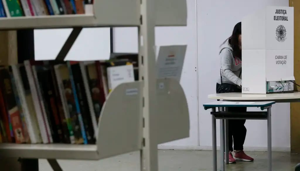 Passo a passo para conhecer os projetos das candidaturas das Eleições 2026