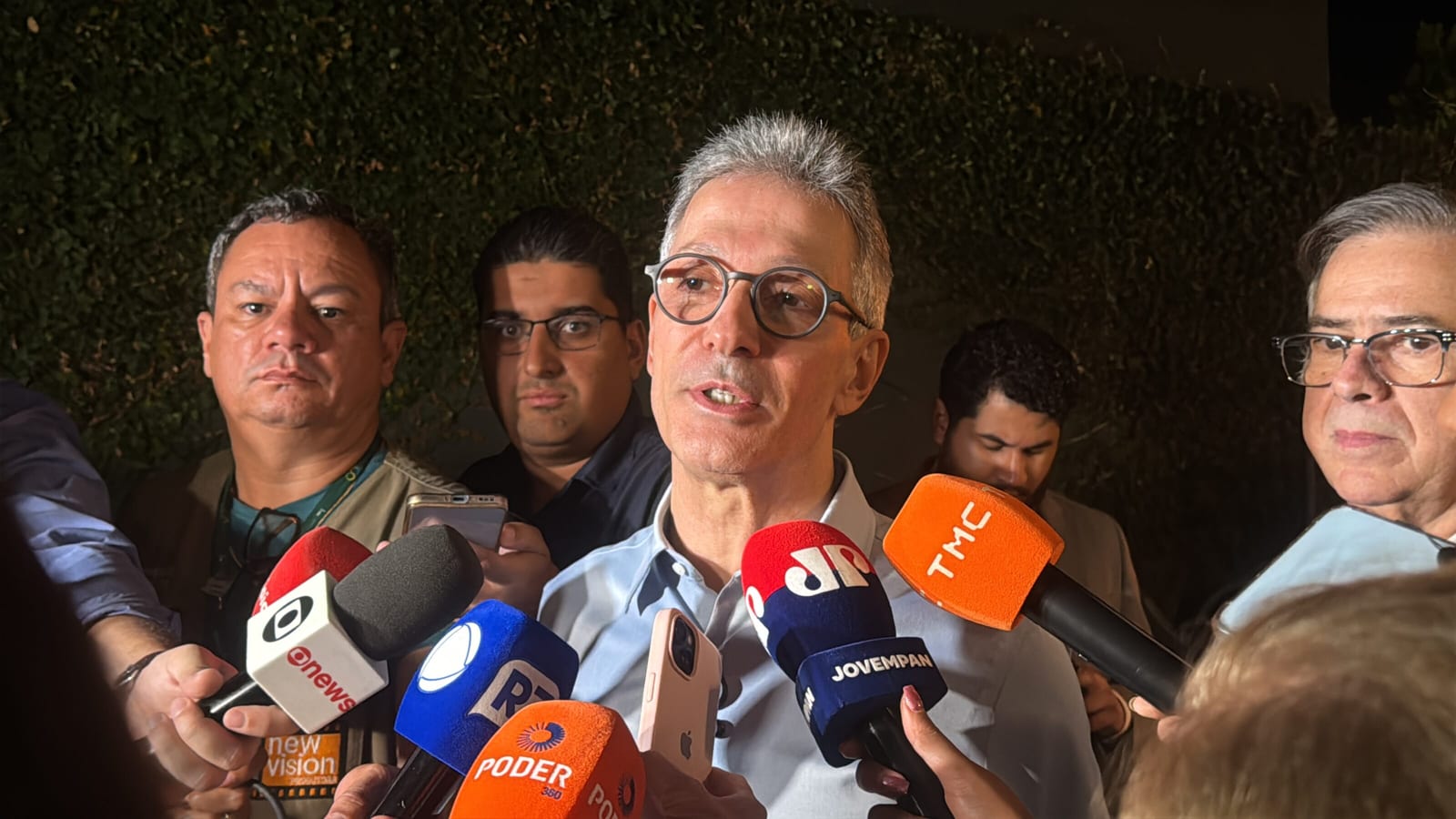 Zema chama Trump de “imprevisível” e “fanfarrão” por tarifa sobre o Brasil