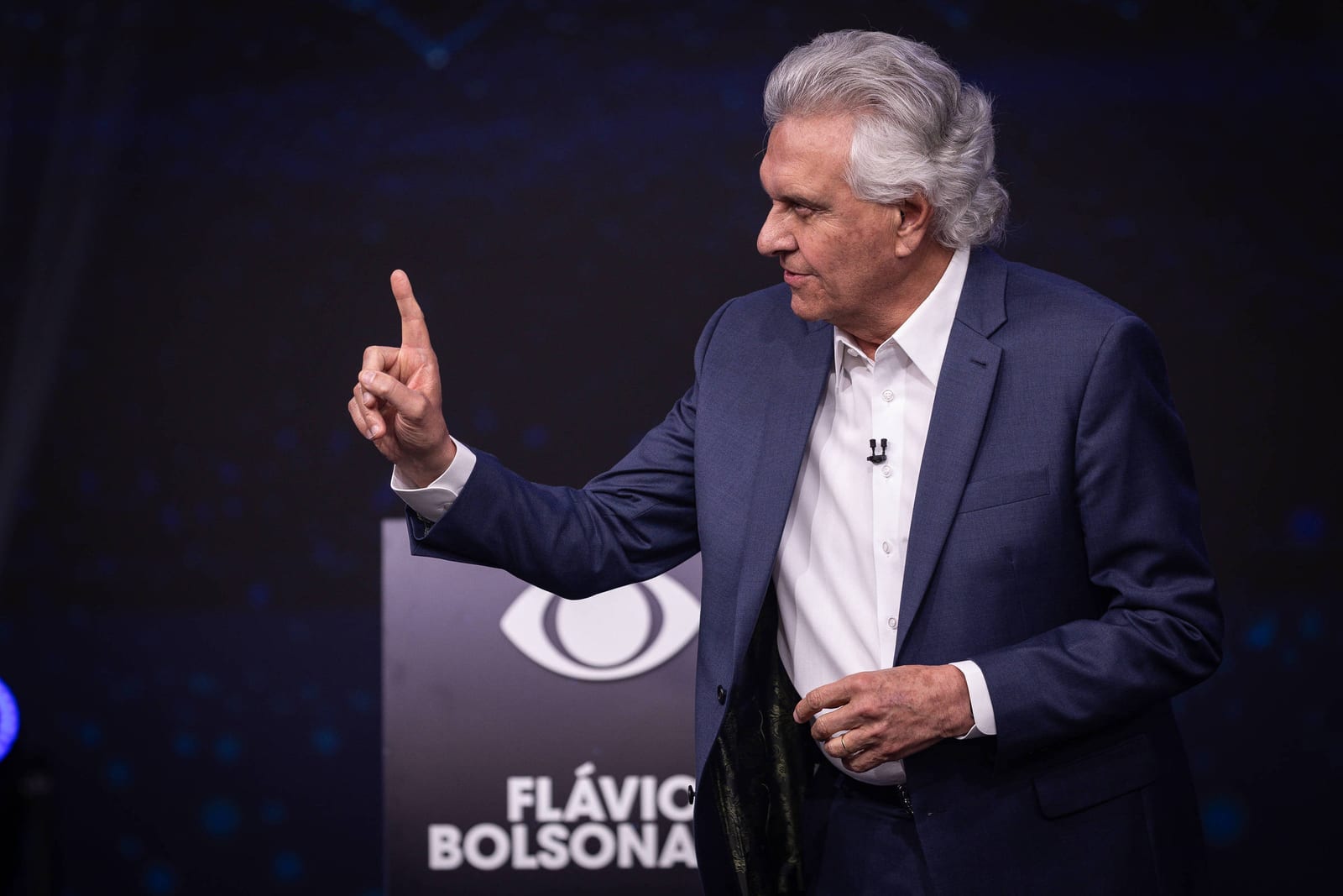 Flávio Bolsonaro irá a Goiás para anúncio de apoio de Ronaldo Caiado