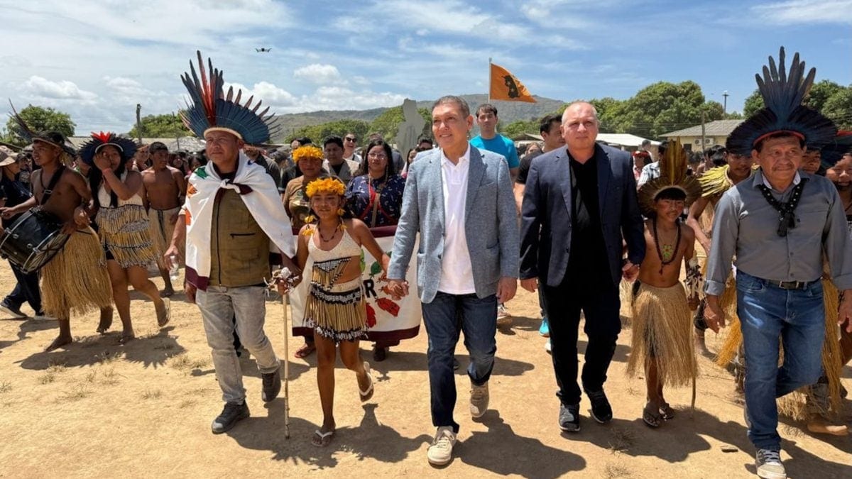 Nunes Marques visita comunidade indígena em Raposa Serra do Sol