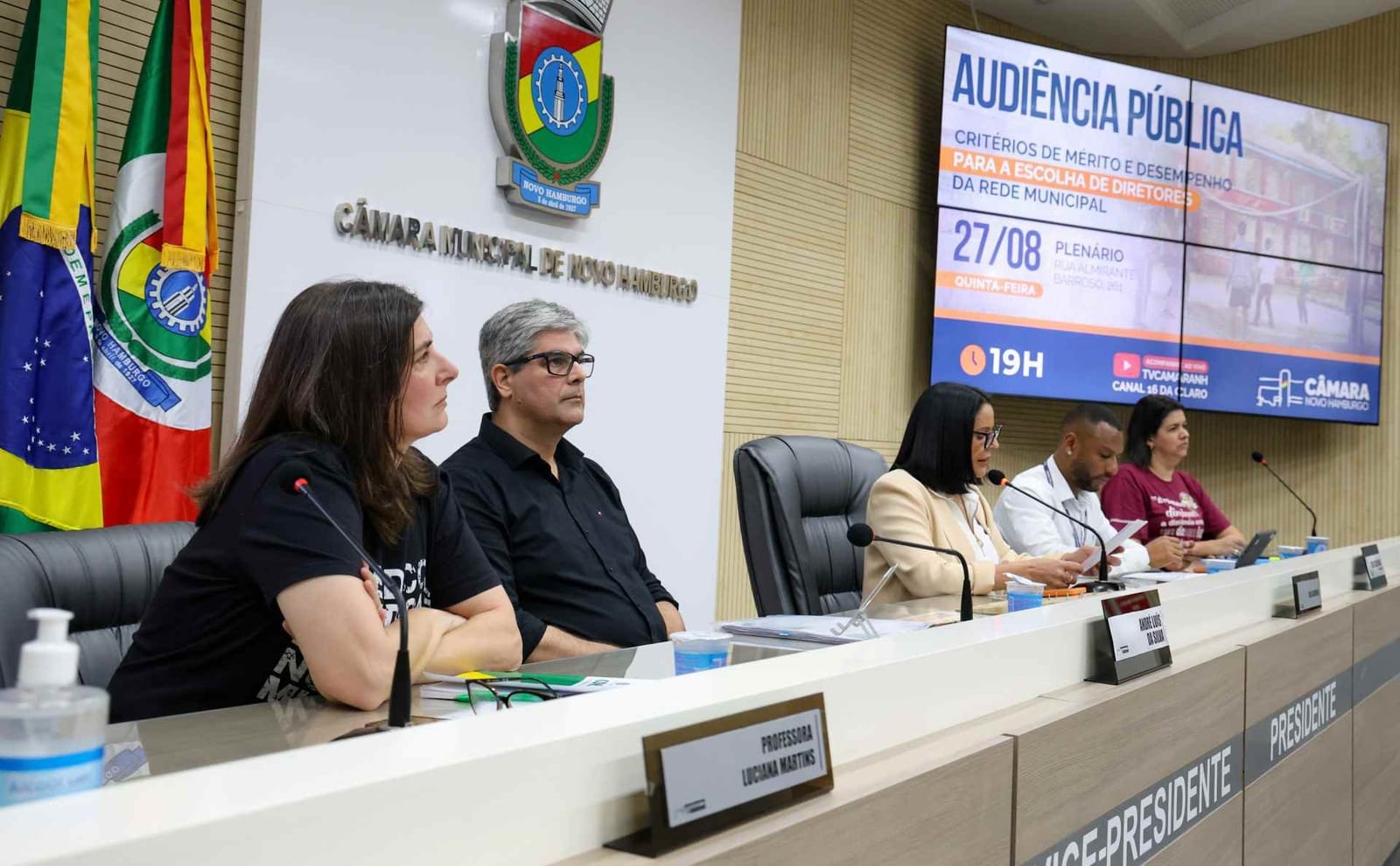 Novo Hamburgo debate projeto que permite que prefeito escolha diretores escolares