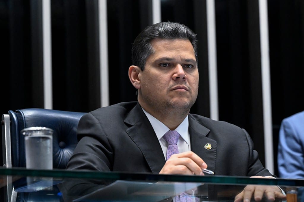 Davi anuncia fim da escala 6×1 e outras prioridades