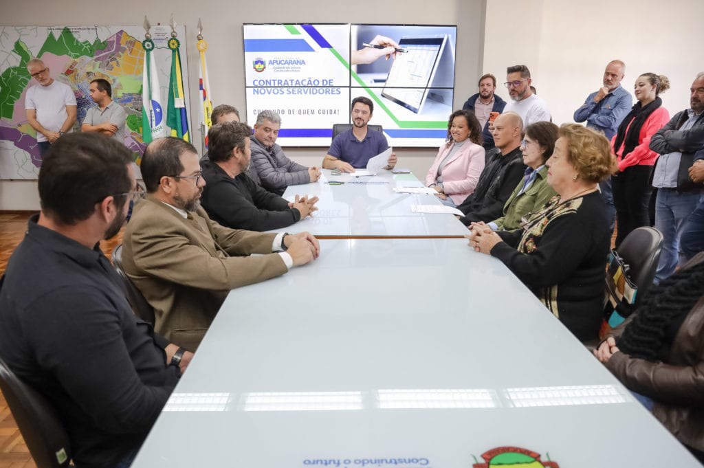 Apucarana abre inscrições para concurso; salários de até R$ 16,3 mil