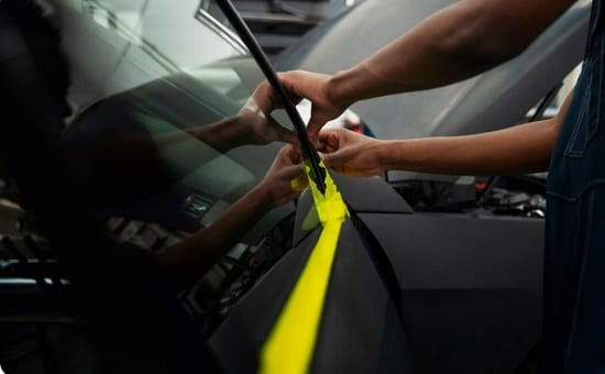 Manual do Eleitor: regras para adesivos em casas e carros nas eleições
