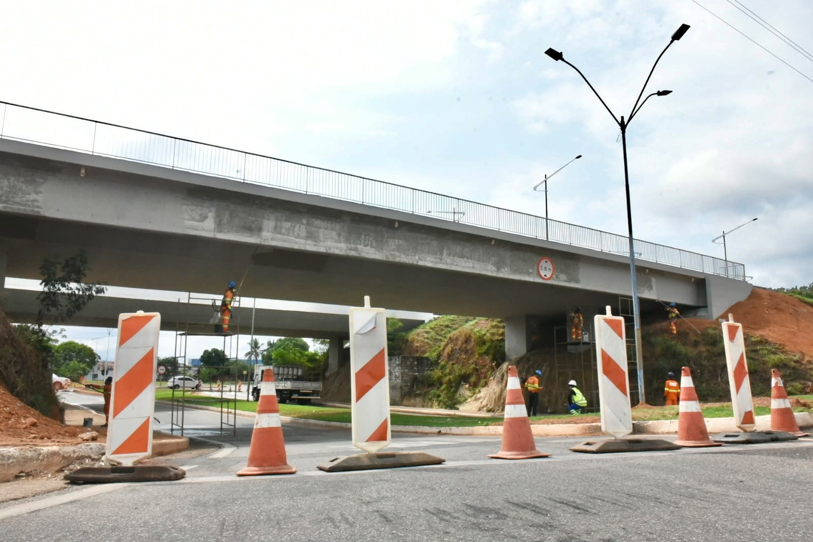 Prefeitura de Gurupi e Ecovias realizam obras no Viaduto Central; trecho terá interdições até domingo e novamente na pró