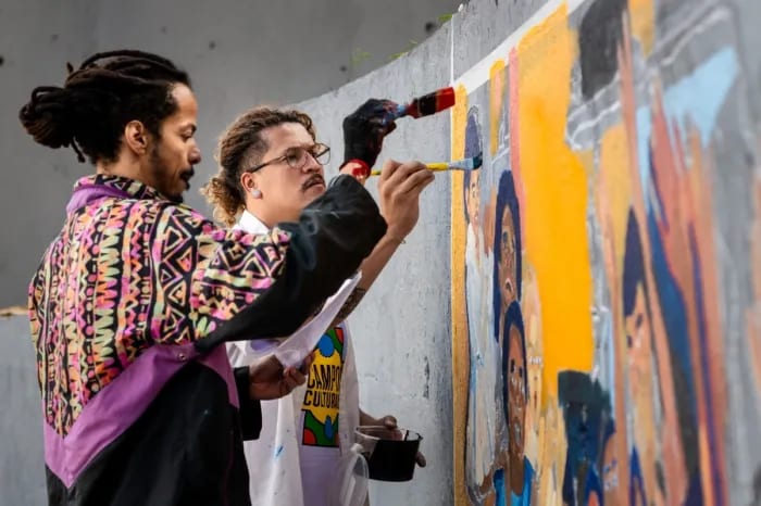 Campos Culturais transforma quadra em arte em Santos Dumont