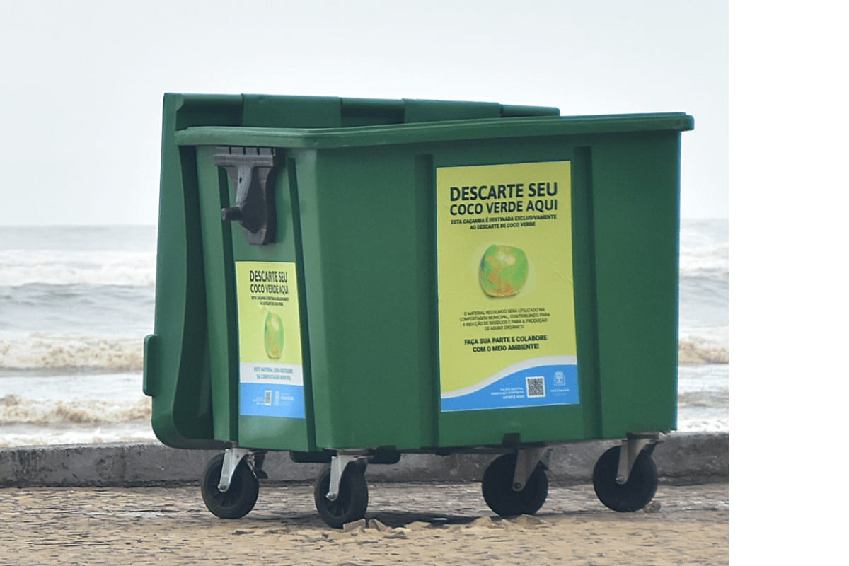 Coco na praia, adubo na cidade: Praia Grande dá novo destino às cascas