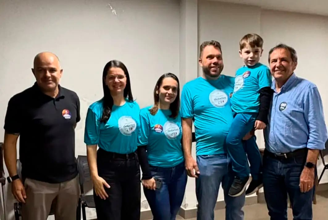 Chico Brasileiro conversa com pais de crianças com diabetes em Maringá