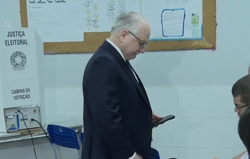 Presidente do Supremo vota em Brasília e defende respeito à “soberania popular” nas eleições