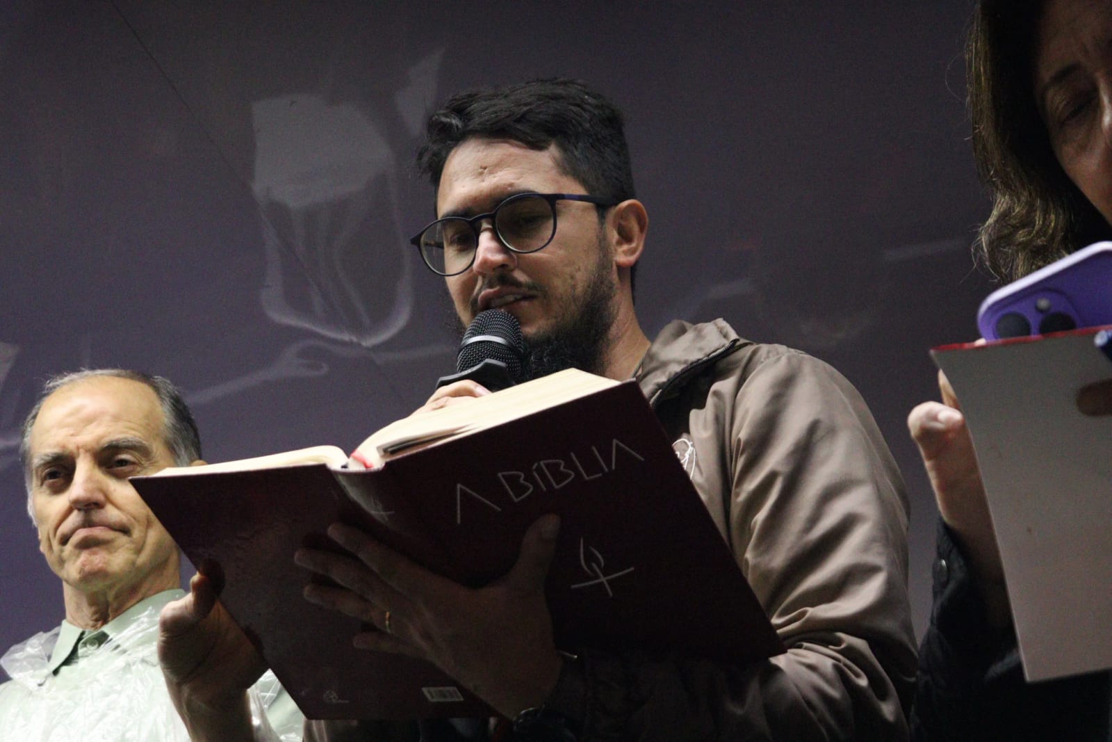 Fiéis e líderes religiosos defendem reeleição de Lula em Curitiba
