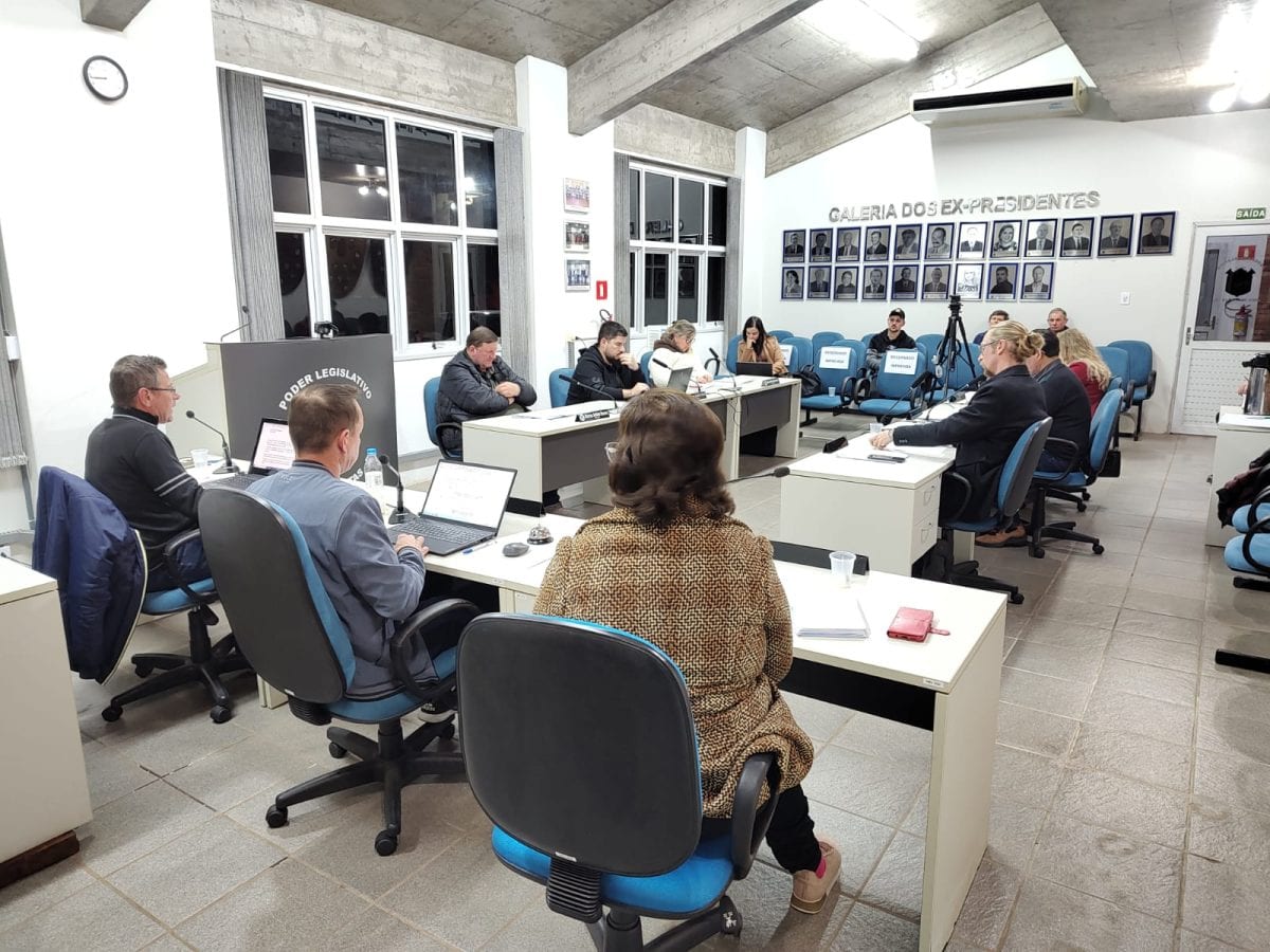 Câmara aprova R$ 1.145.540,16 para saúde, educação e poço em sessão de 24