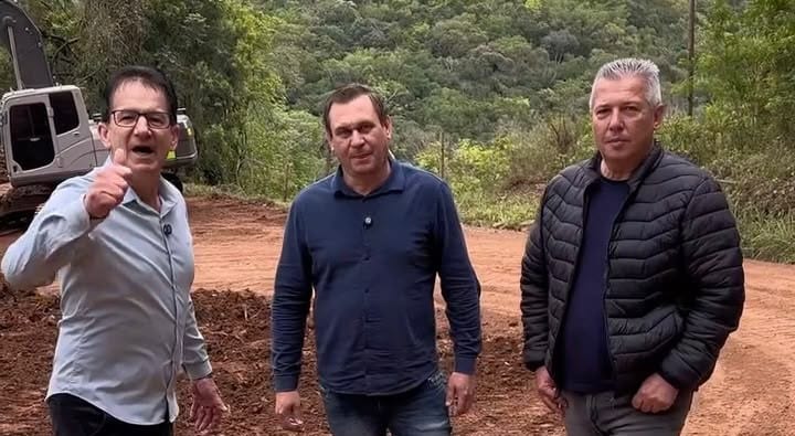 Riozinho inicia pavimentação entre ERS-239 e a entrada da Linha 5