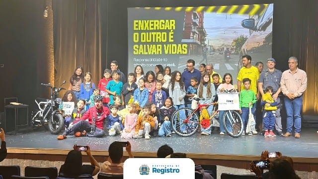 Campanha de educação para o trânsito reúne cerca de 1.200 crianças em Registro-SP