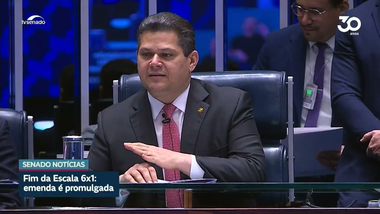 Vídeo: Fim da escala 6x1 é promulgada em sessão do Congresso Nacional
