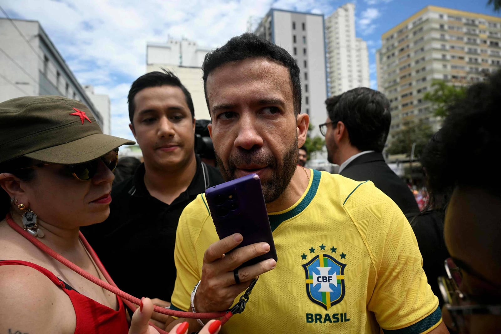 Procuradoria defende manutenção de 'Exército do Lula' após TSE barrar suspensão do canal