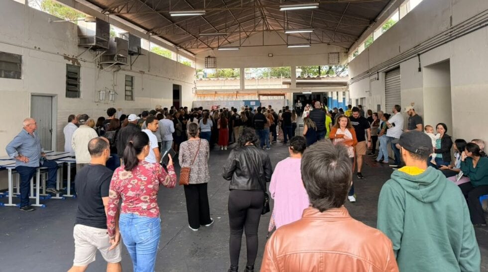 Eleitor que estiver fora de Presidente Prudente ou de seu domicílio pode justificar ausência pelo e-Título