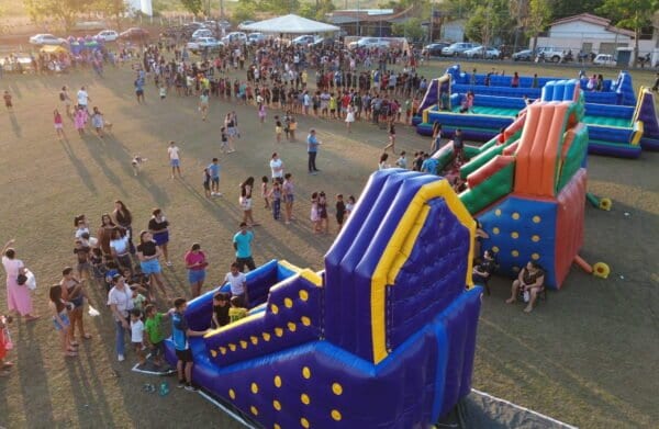 SANTA TEREZA: Festa das Crianças realizada pela Prefeitura reúne diversão e alegria em valorização à infância