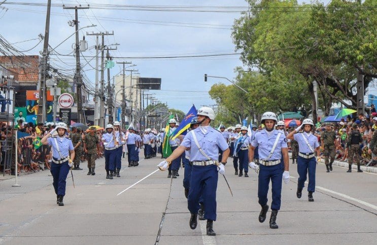 Tropa armada, bandeiras e grupamento feminino: Canoas organiza desfile cívico neste domingo