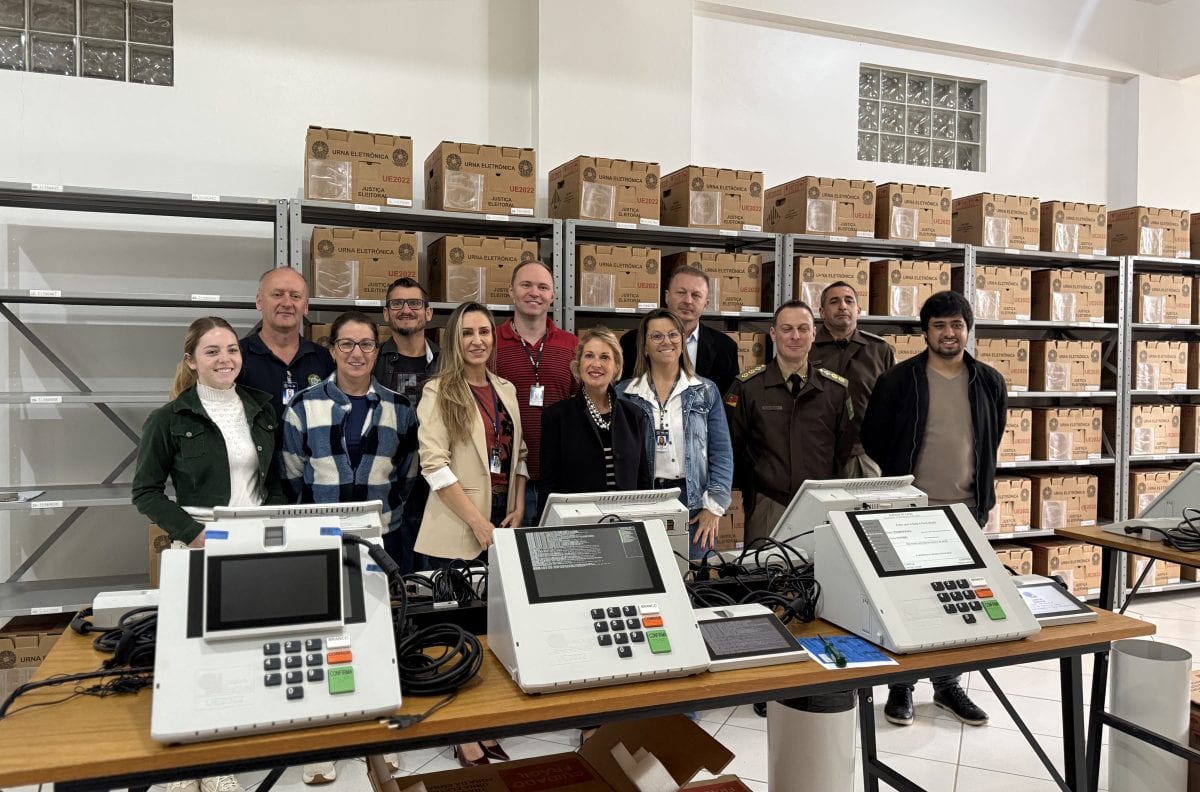 125ª Zona Eleitoral faz carga oficial das urnas para 4 de outubro