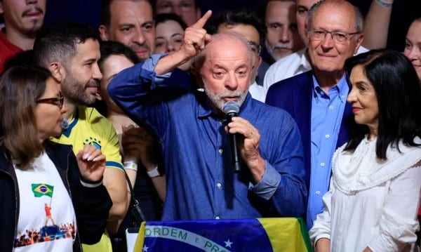 Lula é reeleito presidente com 51,79% dos votos; veja os resultados em Tapejara e região