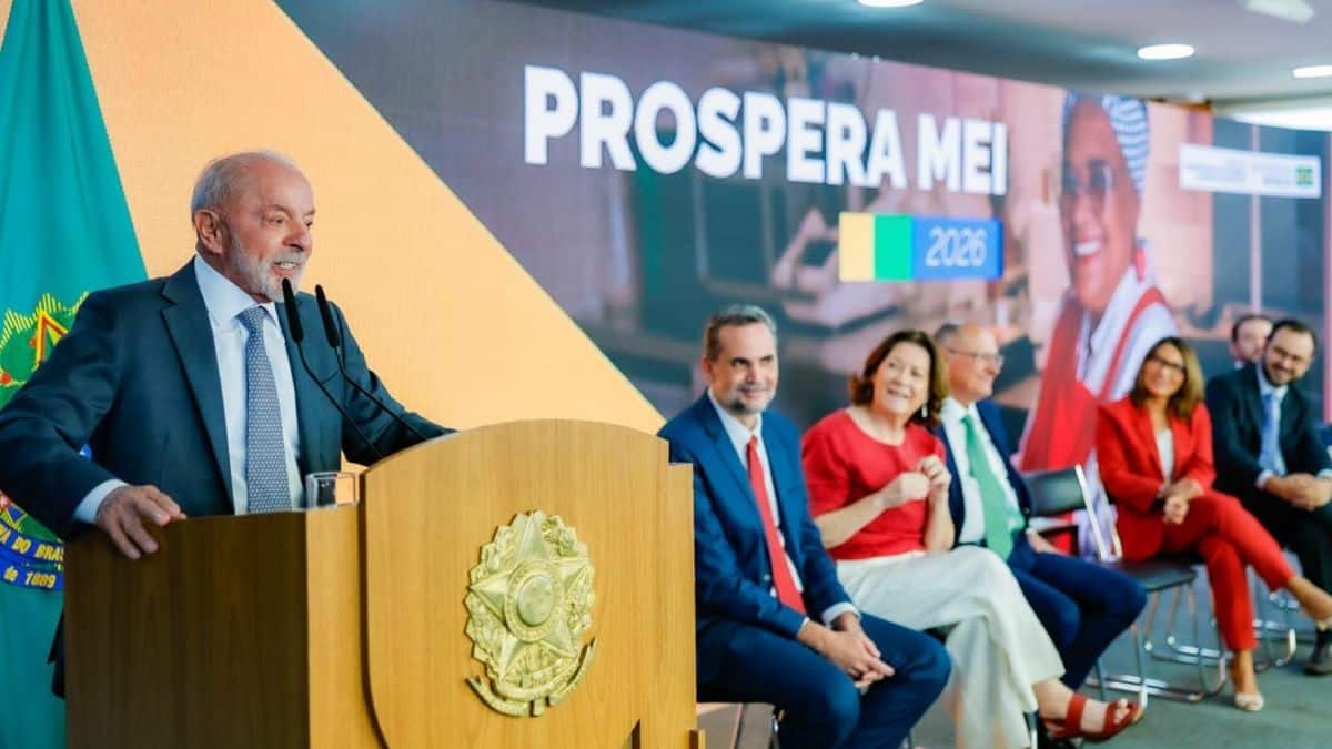 Lula lança PixMEI de até R$ 5 mil e pacote para quitar dívidas