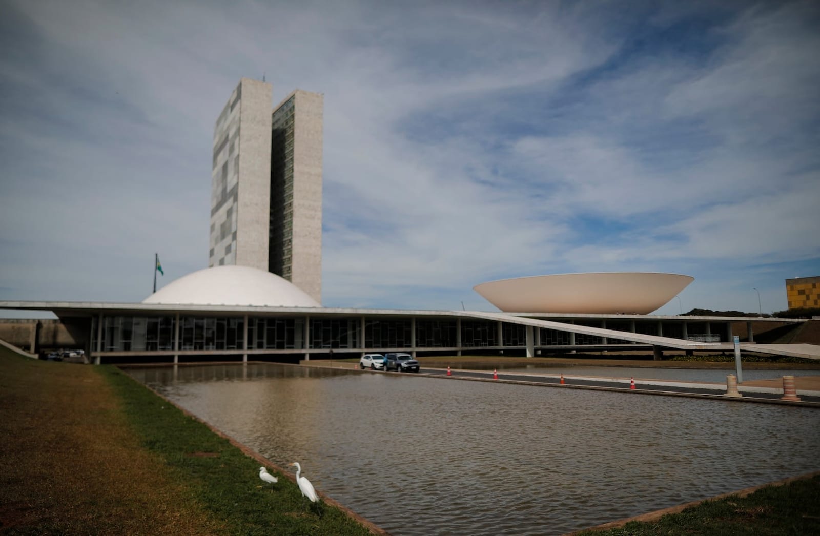 IFI projeta déficit primário de R$ 86,1 bi em 2027