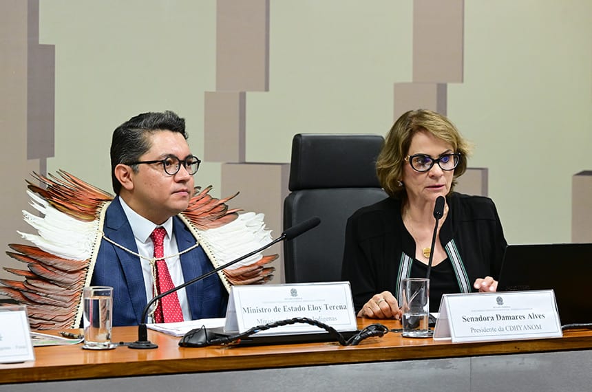 Debatedores exigem transparência nos gastos para os Yanomami