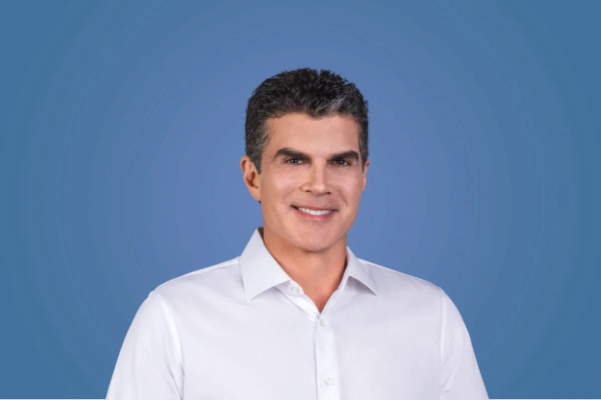 Helder Barbalho lidera disputa ao Senado no Pará