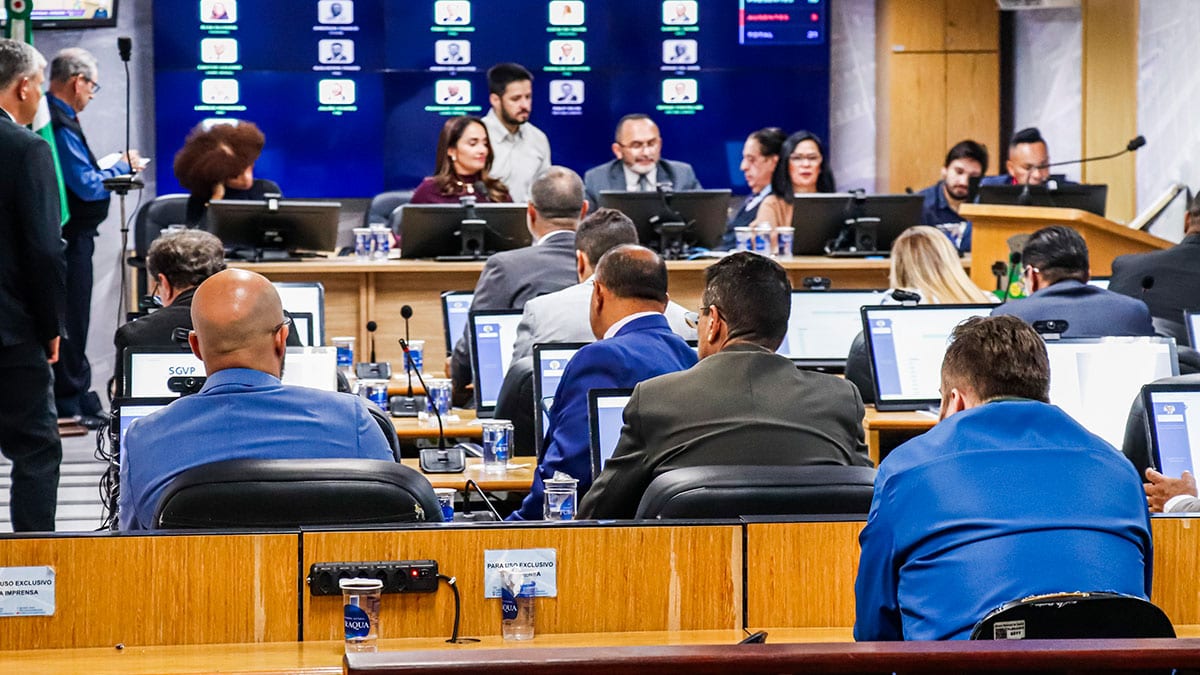 Osasco aprova em 1º turno lei para detecção precoce de TEA e deficiências